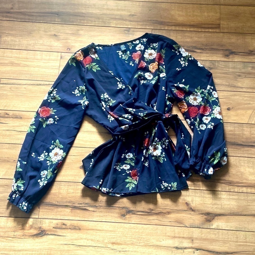 SHEIN LUNE Floral Print Self-Tie Belted Top Size 3XL